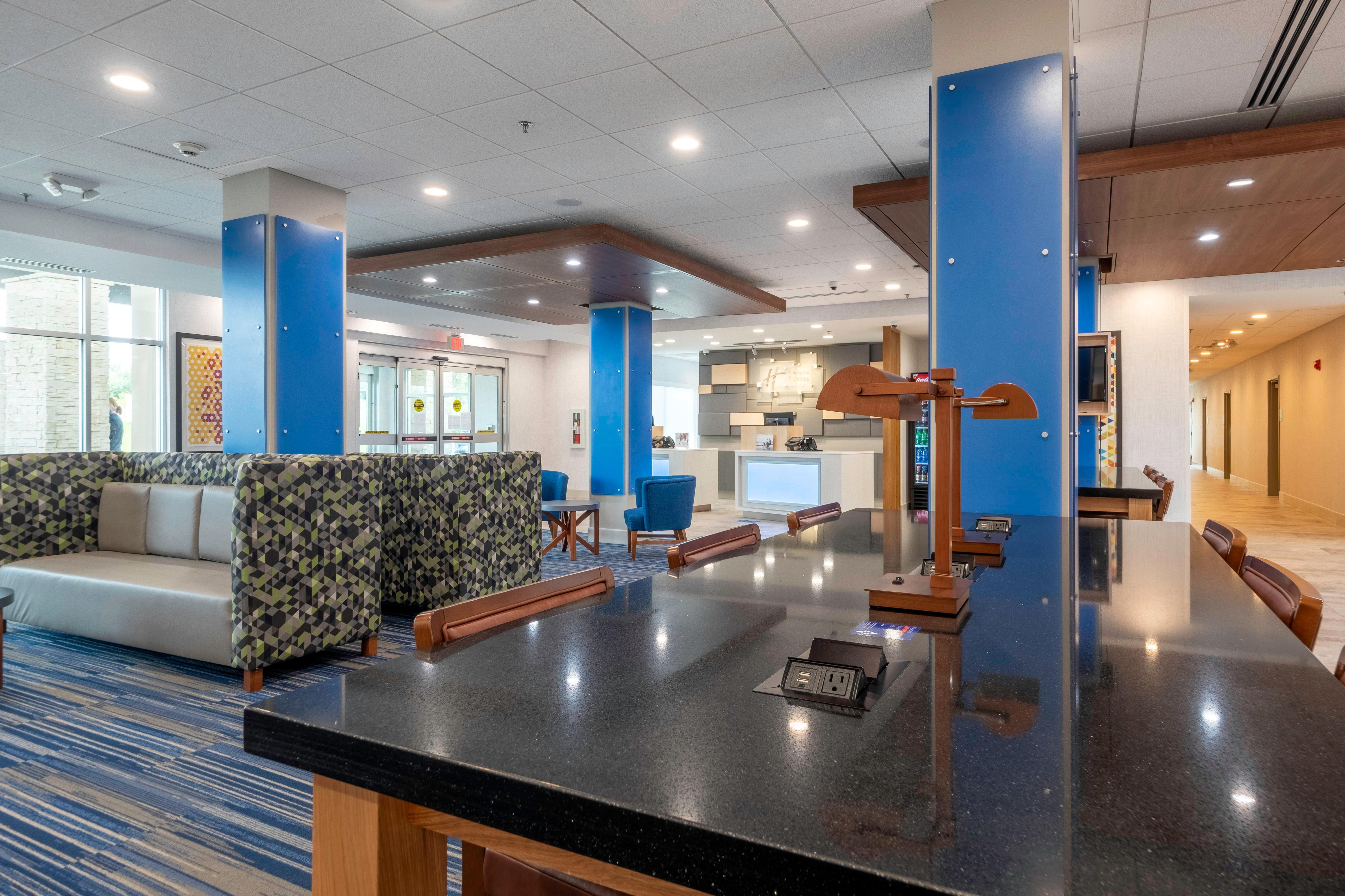 Holiday Inn Express & Suites - Staunton By Ihg Ngoại thất bức ảnh